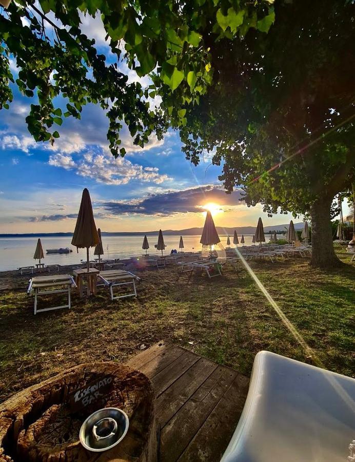 Camping Smeraldo Trevignano Romano Exterior foto