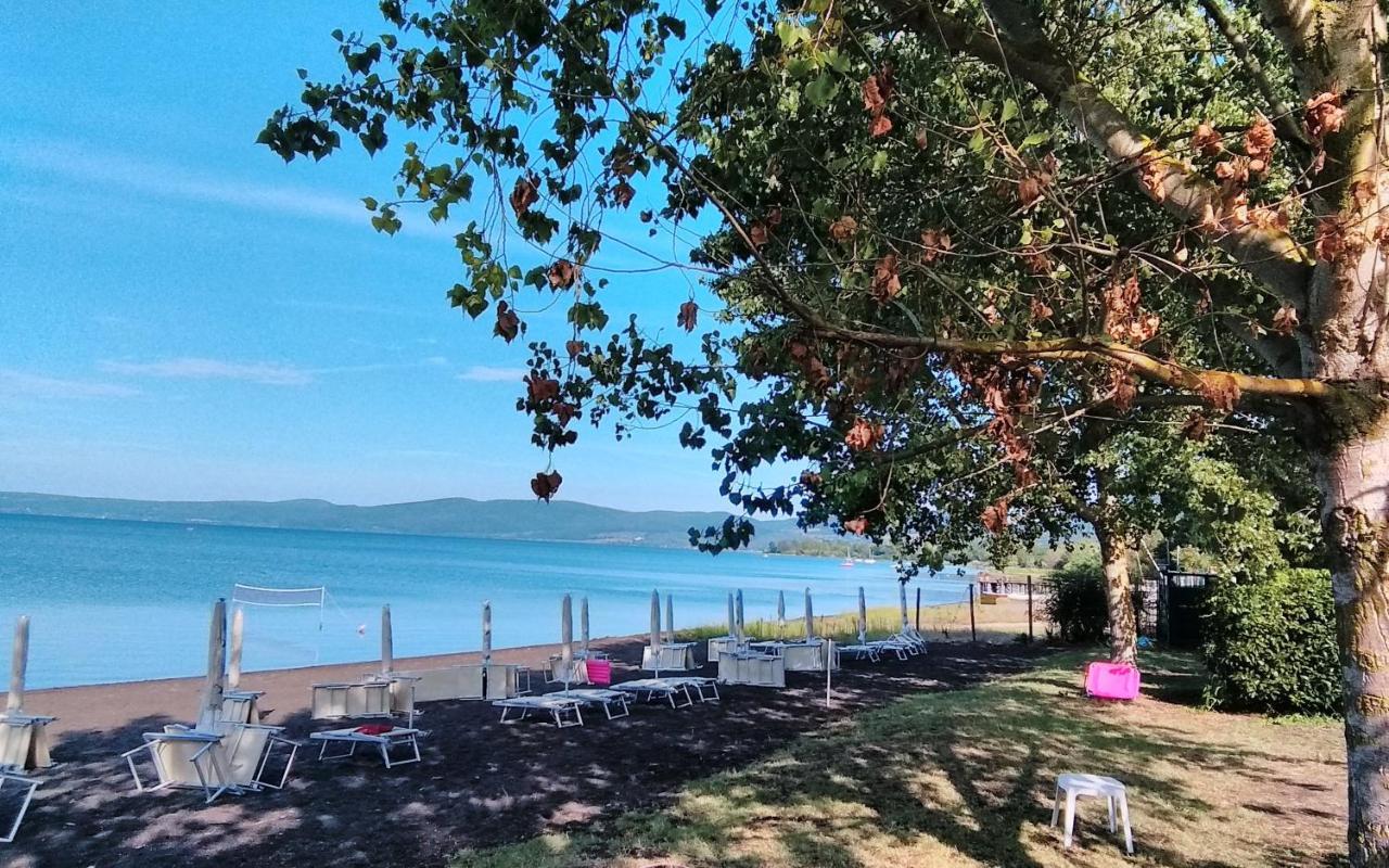 Camping Smeraldo Trevignano Romano Exterior foto
